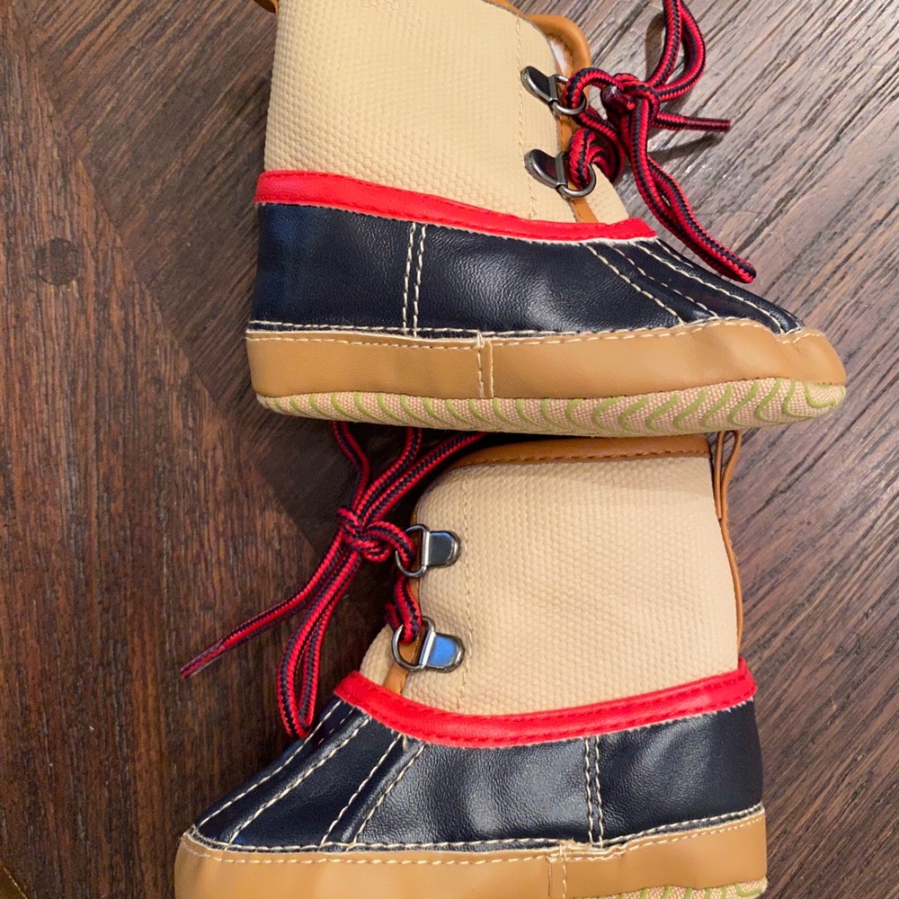 Gap infant duck booties! Never worn. ADORABLE